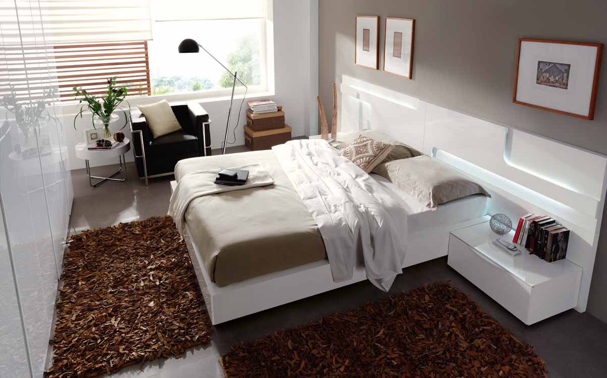 http://www.munozmuebles.net/nueva/catalogo/dormitorios-actuales.html - 
Encontrar muebles de madera de olmo en Madrid y provincia