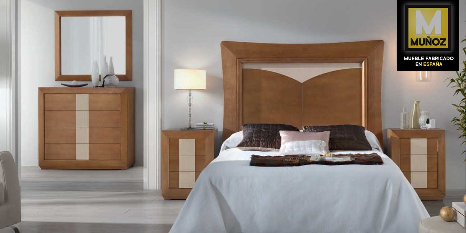 http://www.munozmuebles.net/nueva/catalogo/dormitorios-clasicos.html - 
Espectaculares muebles de madera de nogal