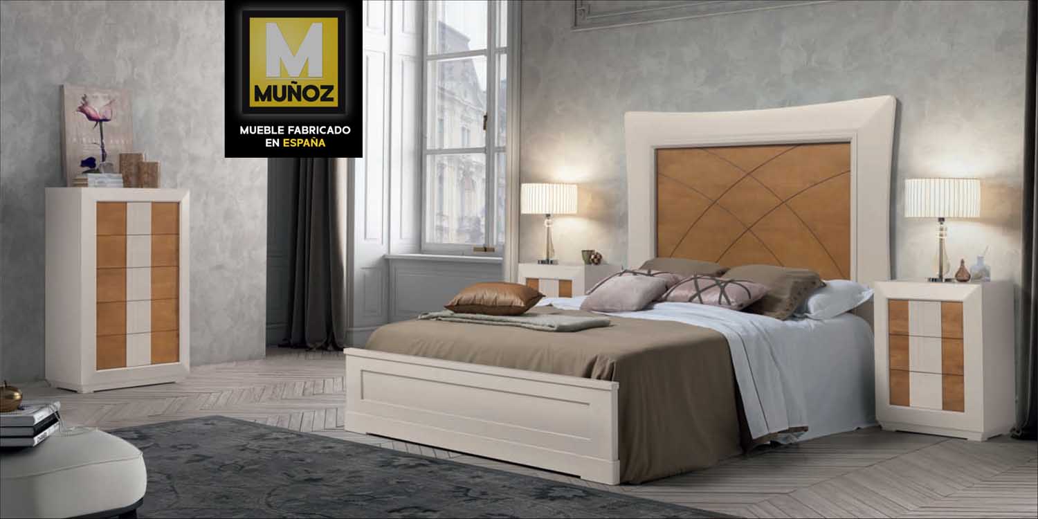 http://www.munozmuebles.net/nueva/catalogo/dormitorios-clasicos.html - Fotografías 
con muebles de madera de acacia
