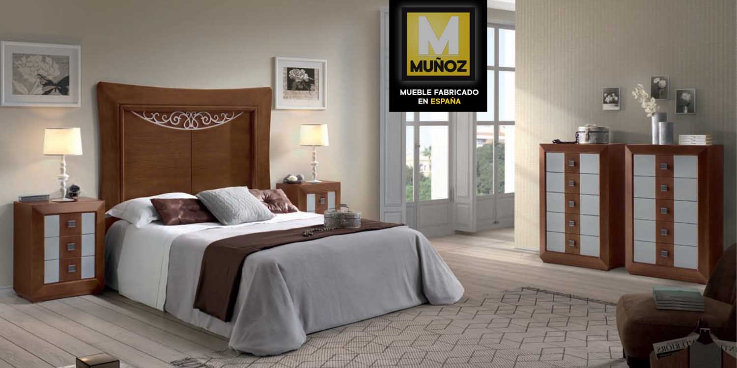 http://www.munozmuebles.net/nueva/catalogo/dormitorios-clasicos.html - Fotografía 
de muebles de color claro en Toledo