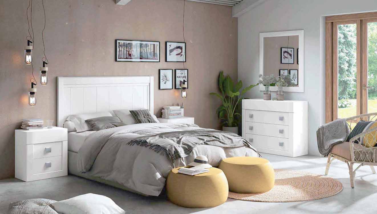 http://www.munozmuebles.net/nueva/catalogo/dormitorios-clasicos.html - 
Establecimientos de muebles de color rosa palo