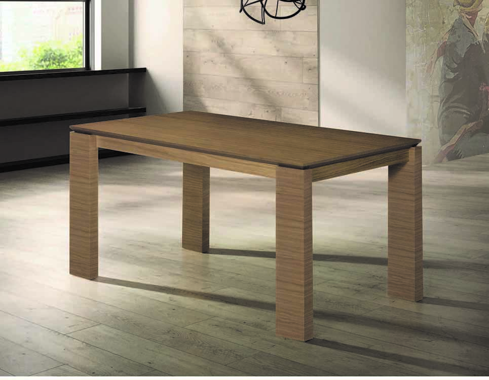 foto de mesa madera natural